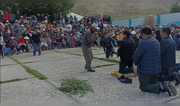 Puno: alcalde de San Antón es obligado a pedir perdón por reunirse con premier