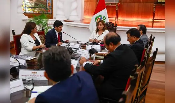 Gobernadores del país le piden a Dina Boluarte que se retracte