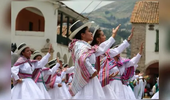 ¿Cuáles son los carnavales declarados patrimonios culturales de la nación y dónde se celebran?