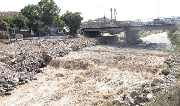 Caudal del río Rímac alcanza su nivel máximo y no hay un plan contra huaicos