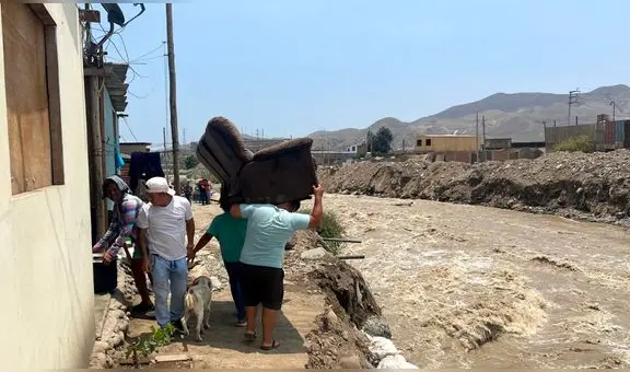 Dos viviendas y olla común resultaron afectadas tras desborde de río Chillón