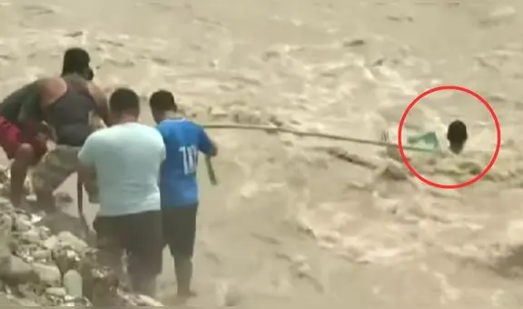 “No le salió bien”: joven intentó cruzar el río Chillón y casi fue arrastrado por la corriente