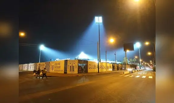 ¡Brilla Matute! Así se ve la espectacular iluminación en el Alejandro Villanueva