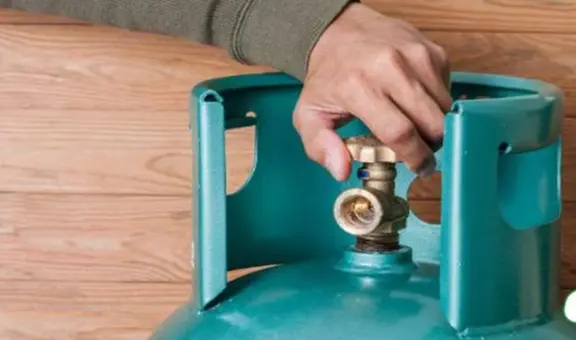 Adolescente resultó con quemaduras de gravedad tras explosión de balón de gas