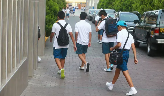 ¿Los colegios pueden prohibir el ingreso de un escolar por llegar tarde?