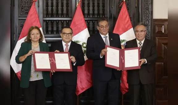 Petroperú y Perupetro firman contrato de licencia para explotar el Lote 192