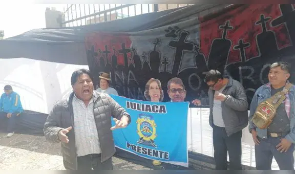 Cientos continúan protestando en Juliaca y alistan viajes para 'La segunda toma de Lima'