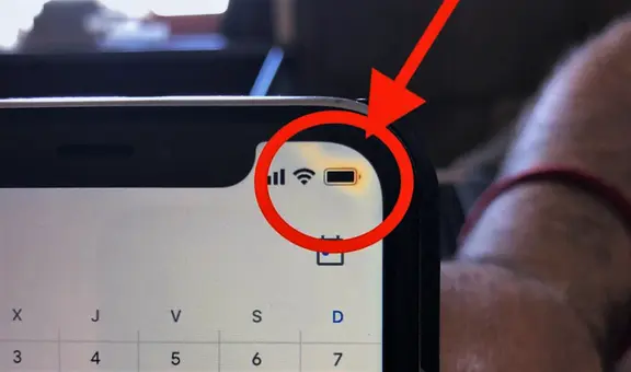 ¿Por qué mi celular tiene manchas amarillas en la pantalla y cómo arreglarlo?