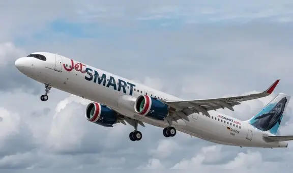 JetSMART recibe aprobación para iniciar certificación como aerolínea doméstica en Colombia