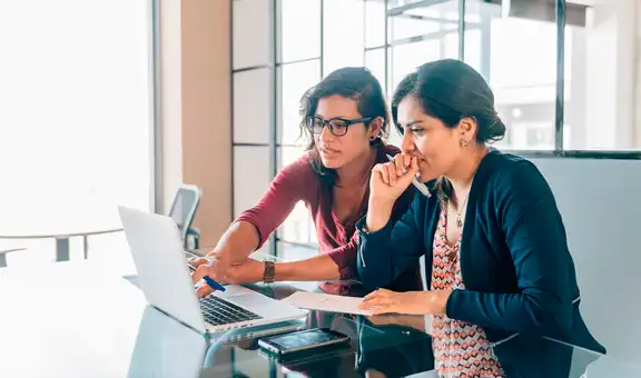 Un 8% de mujeres son CEO en compañías a nivel global, según Bloomberg