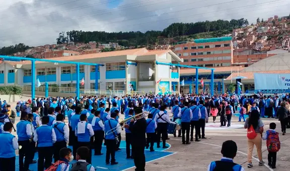 Minedu optará por la educación semipresencial en caso se complique el inicio de las clases 2023