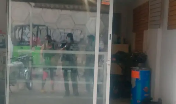 Vieron salir gusanos de un local, llamaron a la Policía y hallaron una escena de terror: “Olor fétido”