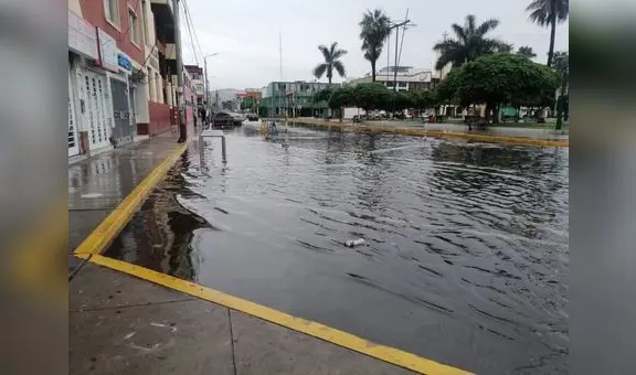 Chimbote soportó siete horas de lluvias y quedó inundado