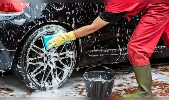 Piden a los carwash no desperdiciar agua ante la escasez en Trujillo