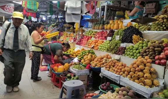 ¡Golpe a la lonchera escolar!: precio de frutas se duplica por intensas lluvias en Chiclayo