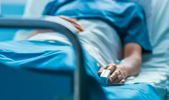Hombre se despierta para ir a trabajar sin saber que había estado medio año en coma