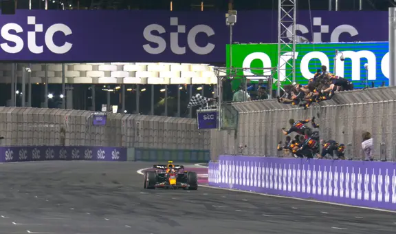 ¡'El rey de los callejeros'! Así fue la llegada de 'Checo' Pérez para el triunfo en Arabia Saudita