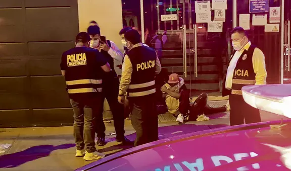 Prenden fuego a joven y la dejan al borde de la muerte cerca de plaza Dos de Mayo