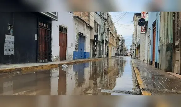 Vecinos de Chiclayo expuestos a enfermedades por colapso de desagües