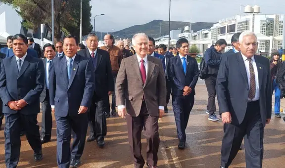 Rector de la UNI confirma que será candidato, pero no de vientre de alquiler