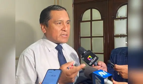 Flavio Cruz sobre Dina Boluarte: "Creo que va a renunciar, no creo que soporte hasta el 2026"