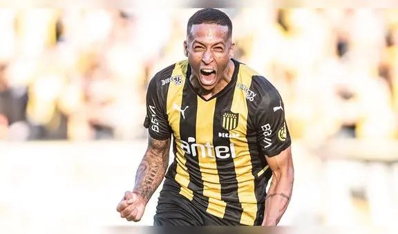 Peñarol derrotó 2-0 a Nacional en el clásico uruguayo y es más líder que nunca