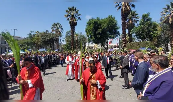 Semana Santa inició con liturgia de Bendición de Ramos en Arequipa