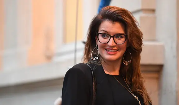 Polémica en Francia tras entrevista de secretaria de Estado en revista Playboy