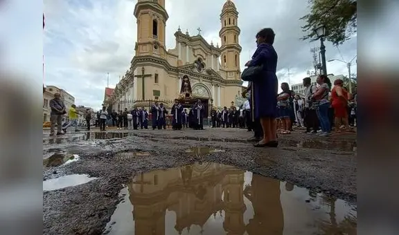 Durante vía crucis, fieles oran para el cese de las lluvias en Piura: ¡Te lo pedimos, Señor!