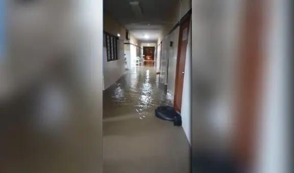 Piura: médicos atienden parto y evacuan a pacientes en medio de posta inundada y sin electricidad