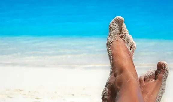 ¡Sol y playa! Este es el truco para quitar la arena de tu cuerpo sin usar agua