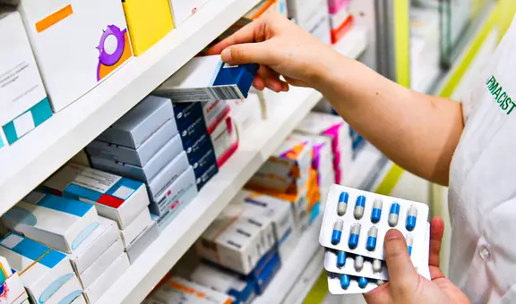 Juez prohíbe uso de píldora abortiva en el ámbito nacional en Estados Unidos