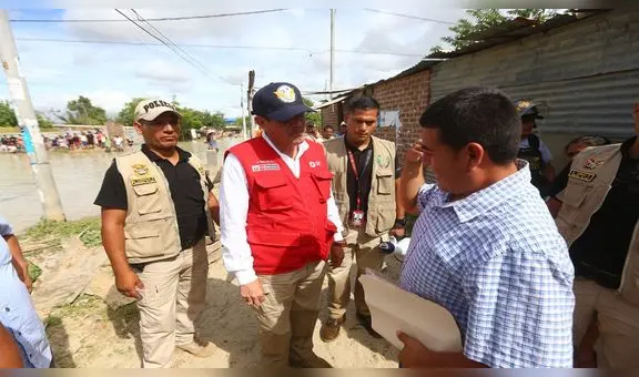 Ministro de Defensa se disculpa por no atender oportunamente emergencia por las lluvias en Piura