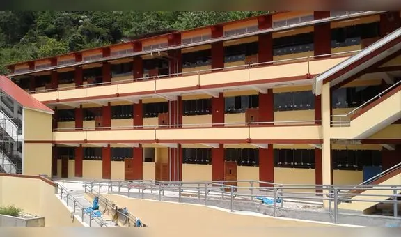 Junín: escolar caer de segundo piso de colegio en Chanchamayo y su estado es crítico