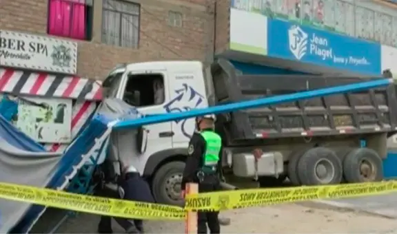 Huaycán: volquete atropella a madre de familia tras despistarse