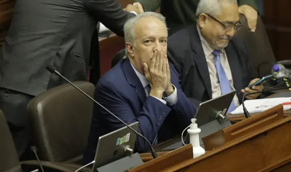 'Nano' Guerra presenta PL para que presidente y congresistas juren "defender" la Constitución