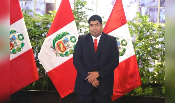 Comisión de Trabajo aprobó citar al ministro Antonio Varela debido a múltiples acusaciones