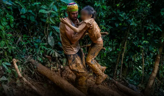 Padre intenta salvar a su hija de corriente de río y ambos mueren en selva del Darién