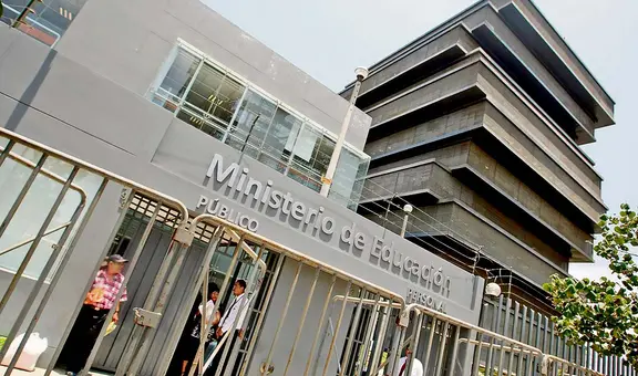 Minedu denuncia presunta exhibición de menores en desfile escolar en Puno