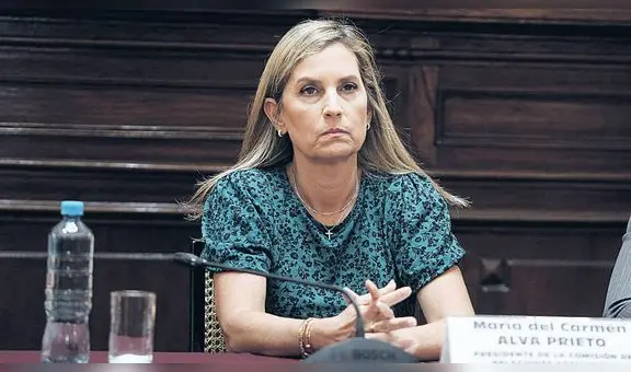 Congreso: María del Carmen Alva también aprobó bono de S/2.000 para vestimentas