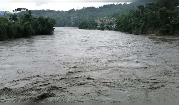 Tres personas desaparecieron tras naufragio de embarcación en río de Puno