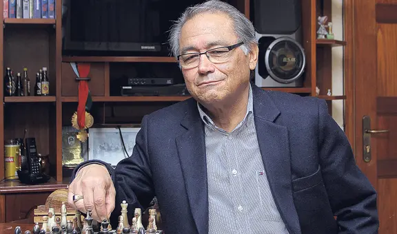 Walter Albán Peralta: “Además de haber sepultado a los muertos, el Gobierno ahora quiere sepultar la historia”