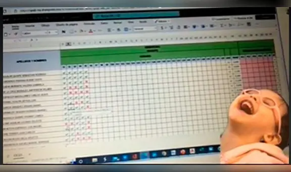Joven olvida apagar su micrófono en clase virtual y pasa un incómodo momento
