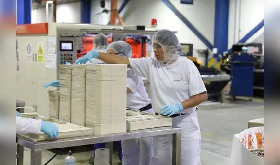 INEI: casi medio millón de peruanos más subsiste con un empleo precarizado con respecto al 2019