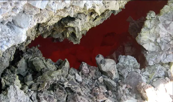 Misterioso incendio bajo tierra lleva ardiendo más de 6.000 años y sigue expandiéndose