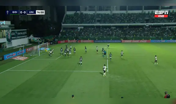 Anulan segundo gol de Universitario por posición adelantada de Di Benedetto ante Goiás