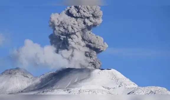 ¡El Misti no es el único! ¿Qué otros volcanes puedes visitar en Perú y dónde están ubicados?