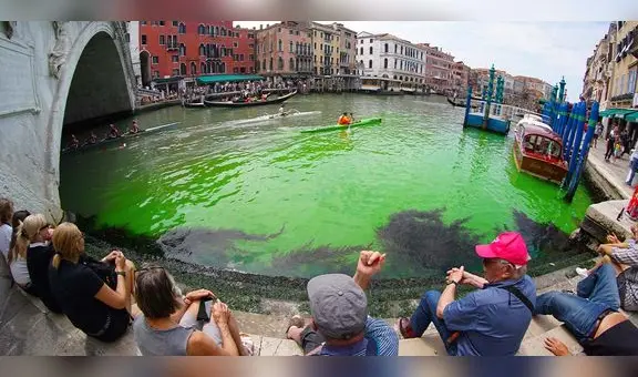 Conmoción por agua verde fosforescente en el Gran Canal de Venecia: ¿qué sucedió?