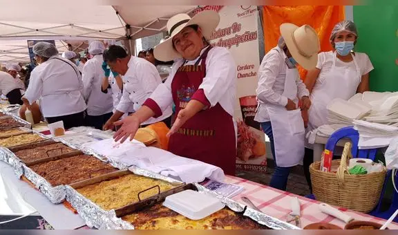 ¡Con 2 toneladas de papa! Así luce el pastel de papa más grande de Arequipa, que ya es viral