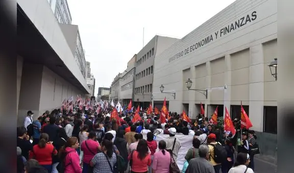 MEF otorgaría solamente S/200 millones para negociación colectiva